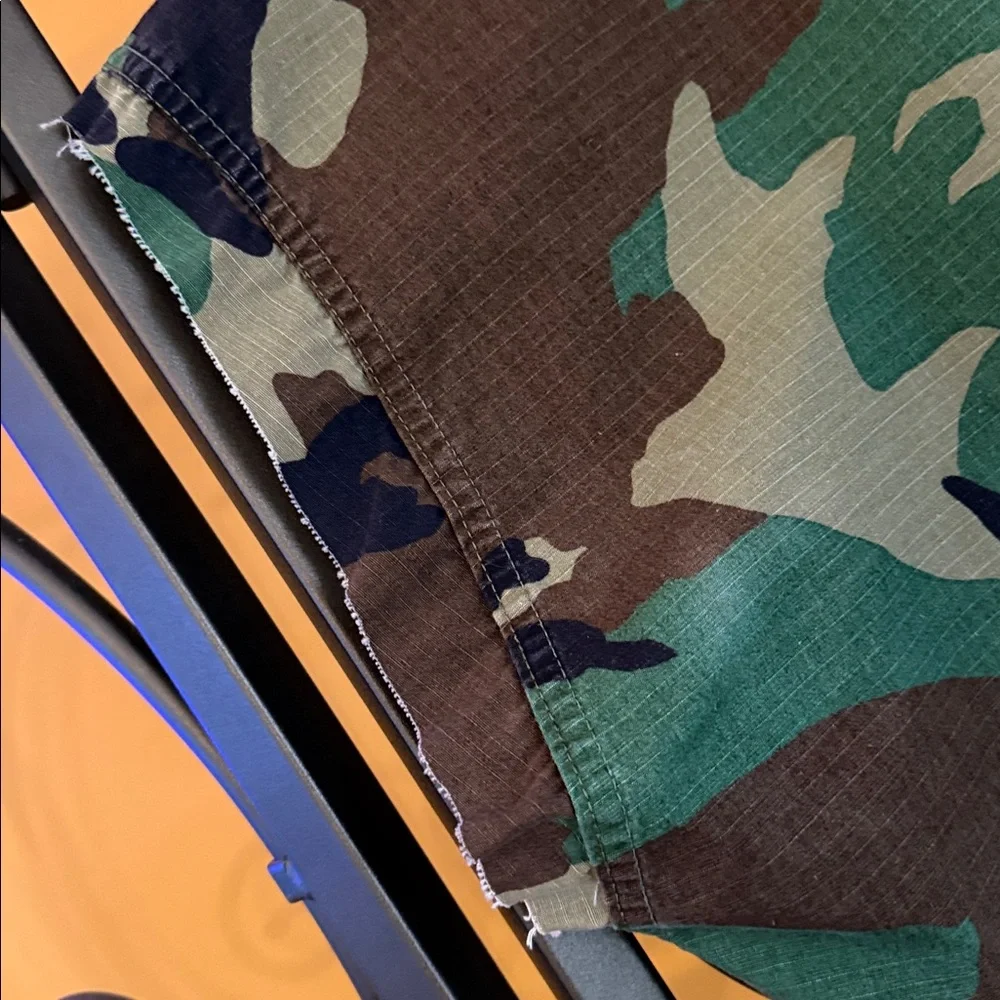 VIN•TAGÉ Custom Camo Vest - Picture 13 of 17